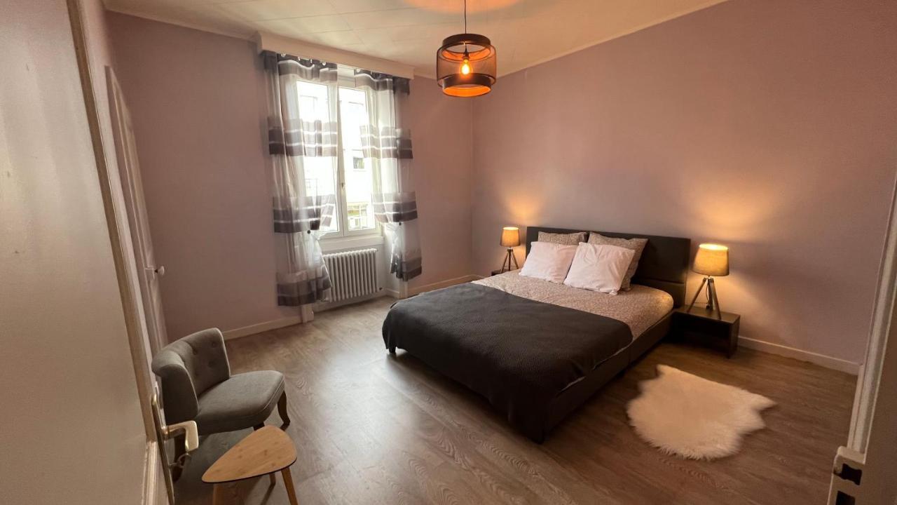 Appartement T4 70M2 - Meuble - Centre Ville - Proche Thermes Lons-le-Saunier Eksteriør billede