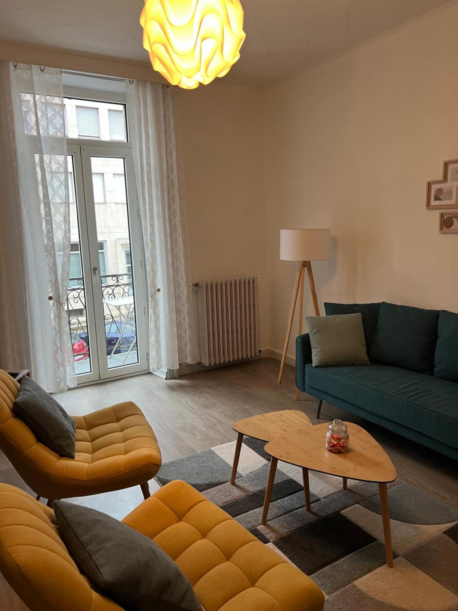 Appartement T4 70M2 - Meuble - Centre Ville - Proche Thermes Lons-le-Saunier Eksteriør billede